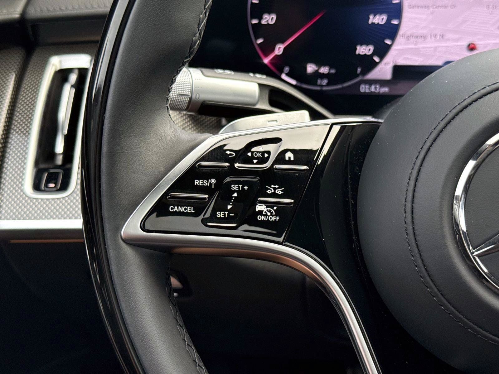 Certified 2025 Mercedes-Benz S 580e 4MATIC Sedan w/ AMG Line Package image 29