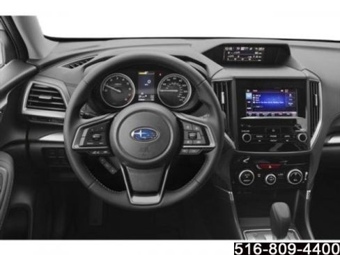 Used 2020 Subaru Forester Premium image 11