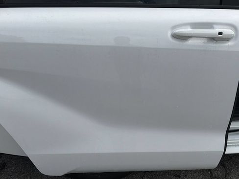 New 2026 Toyota Sienna LE FWD image 16