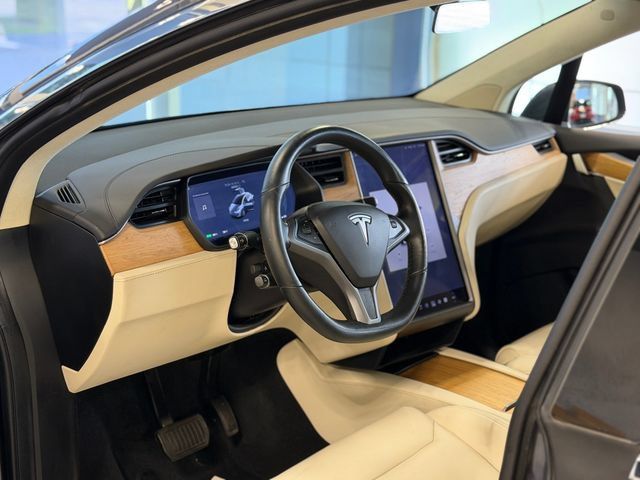 Used 2019 Tesla Model X 100D AWD/4WD image 17