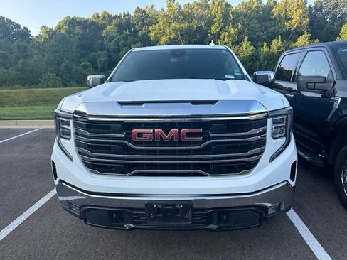 Used 2025 GMC Sierra 1500 SLT RWD image 3