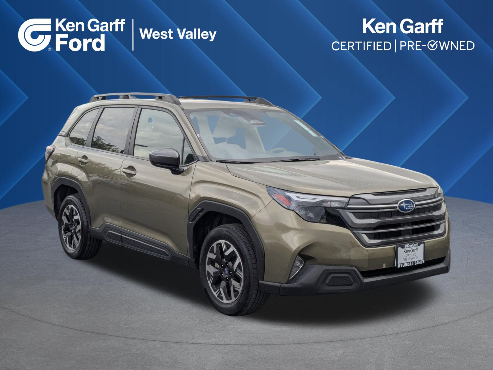 Used 2025 Subaru Forester Premium AWD/4WD image 1