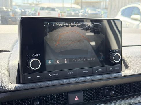 Used 2025 Honda CR-V EX image 13
