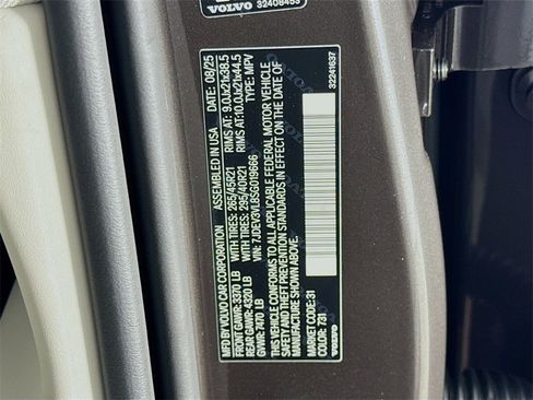 New 2025 Volvo EX90 Ultra w/ Protection Package Premier image 33