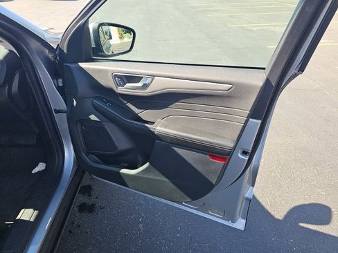 Used 2021 Ford Escape SE w/ Cold Weather Package image 20