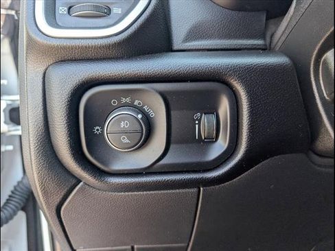 Used 2024 RAM 3500 Big Horn image 15