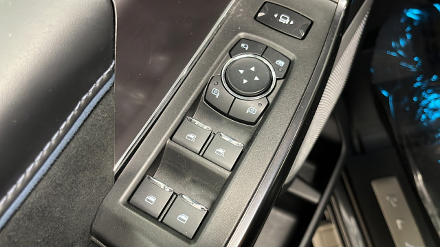 Used 2026 Ford F350 Platinum AWD/4WD image 21