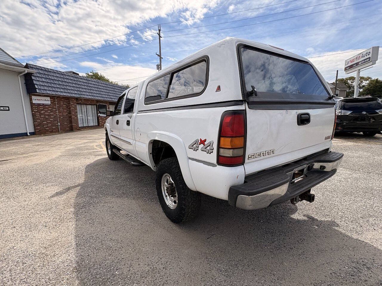 Used 2006 GMC Sierra 2500 SLT w/ Heavy-Duty Power Package AWD/4WD image 12