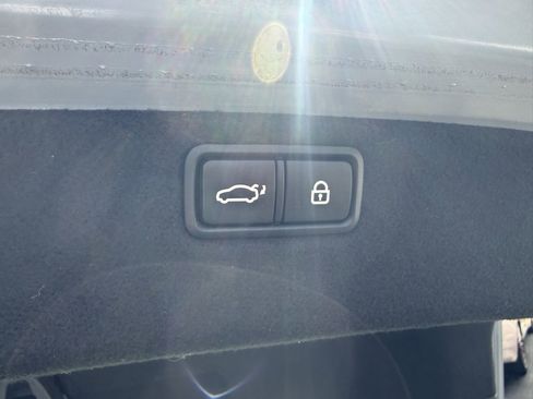 Used 2017 Genesis G80 5.0 Ultimate image 19