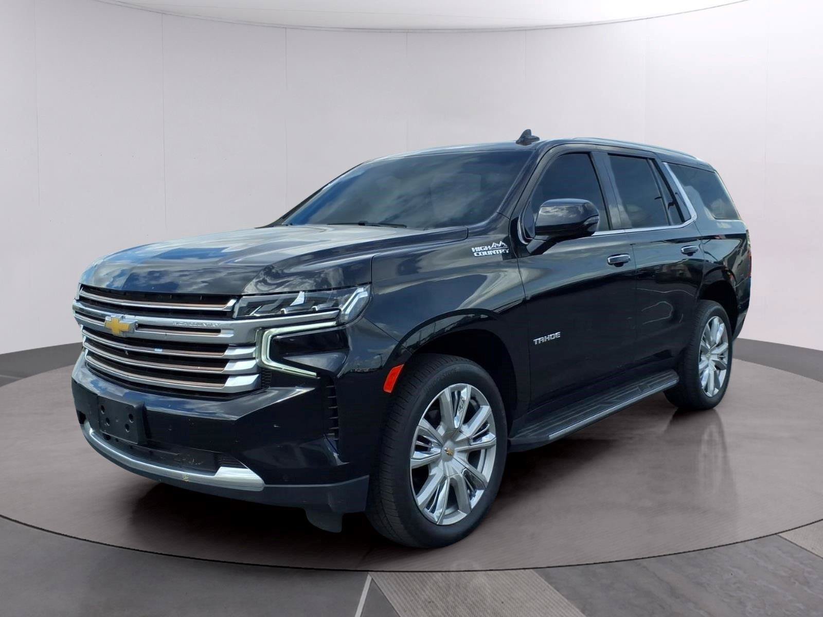Used 2023 Chevrolet Tahoe High Country AWD/4WD image 1
