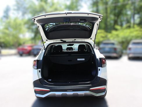 Certified 2023 Kia Sportage LX FWD image 8