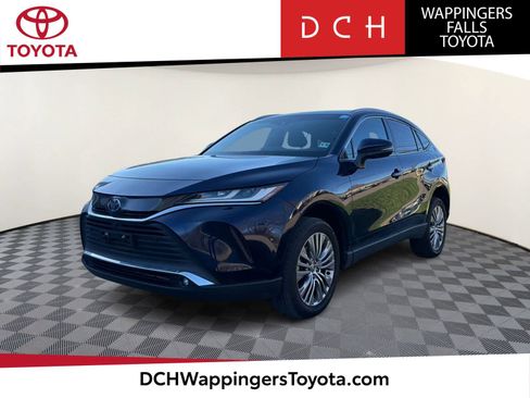 Used 2023 Toyota Venza Limited image 1