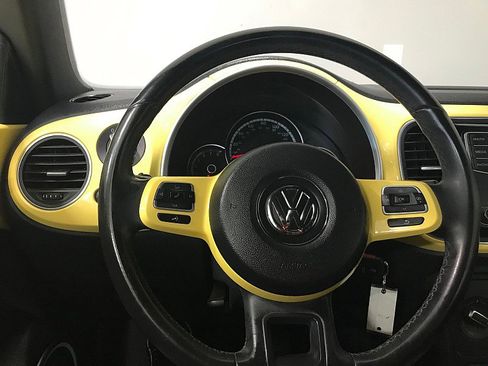Used 2016 Volkswagen Beetle 1.8T S image 25
