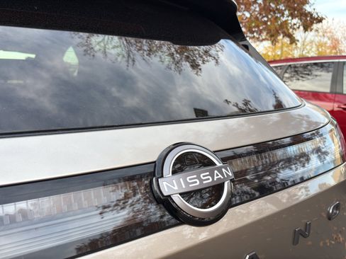 New 2026 Nissan Murano SL image 13