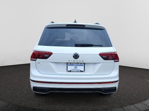 Used 2024 Volkswagen Tiguan SE R-Line FWD image 6