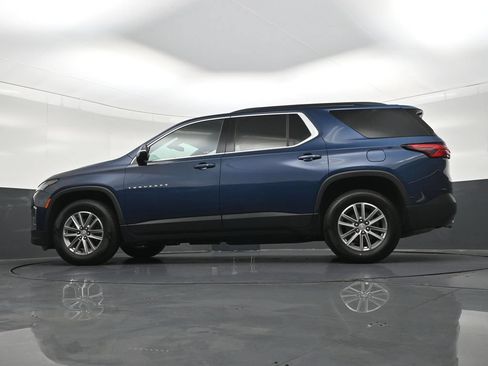 Used 2023 Chevrolet Traverse LT FWD image 25
