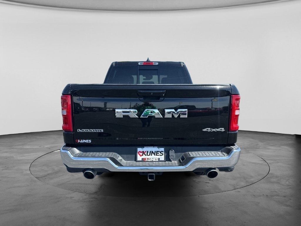 Used 2025 RAM 1500 Laramie AWD/4WD image 18