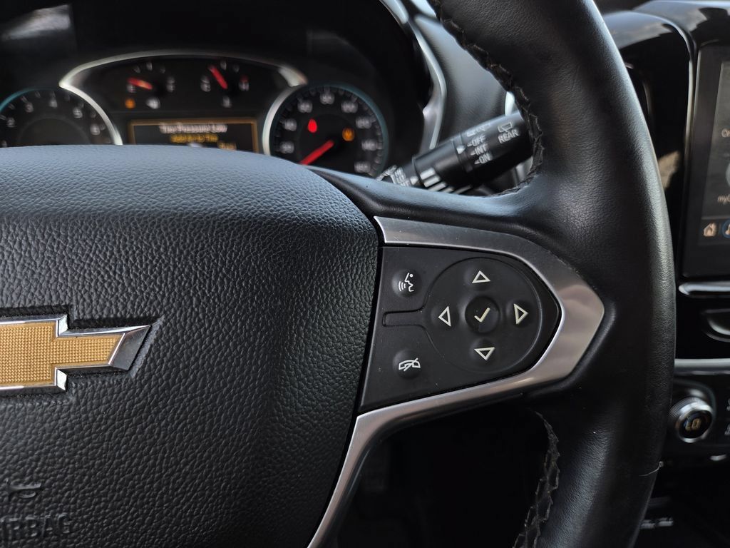 Used 2023 Chevrolet Traverse LT FWD image 25