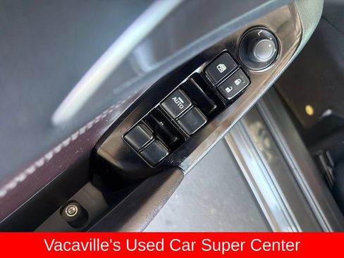 Used 2017 MAZDA MAZDA3 Grand Touring FWD image 11