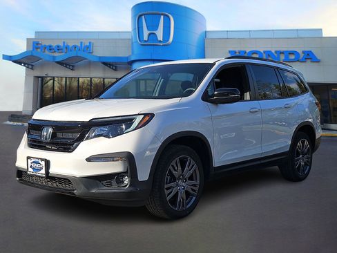 Used 2022 Honda Pilot Sport image 3