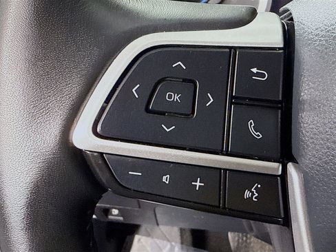 Used 2024 Toyota Highlander XLE image 14