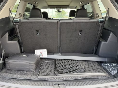 Certified 2026 Volkswagen Atlas SE w/ Panoramic Sunroof Package FWD image 33