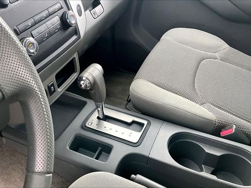 Used 2012 Nissan Frontier SV w/ SV Premium Utility Pkg image 15