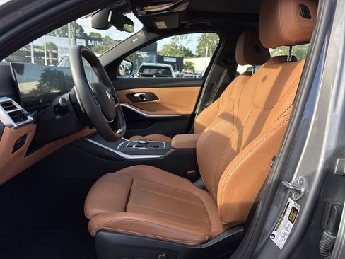 Certified 2025 BMW 330i Sedan RWD image 16