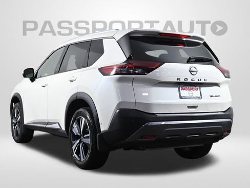 Used 2023 Nissan Rogue SL w/ SL Premium Package image 7