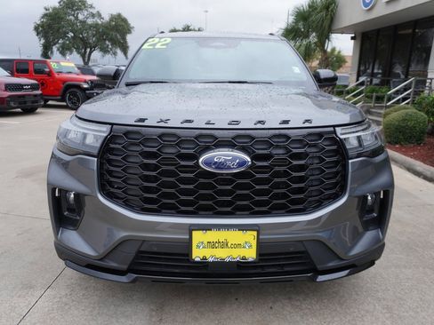 Certified 2025 Ford Explorer ST-Line w/ Premium Package image 2