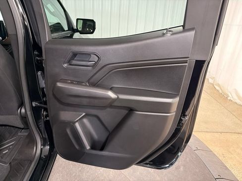Certified 2026 Chevrolet Colorado W/T w/ WT Custom Package AWD/4WD image 18