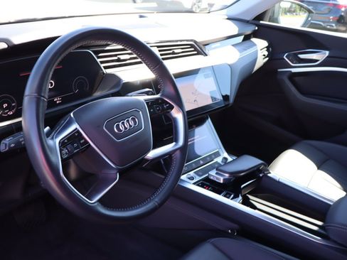 Used 2021 Audi e-tron Premium w/ Convenience Plus Package AWD/4WD image 10