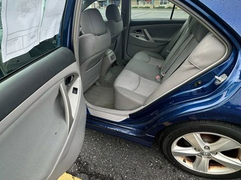 Used 2011 Toyota Camry SE image 20