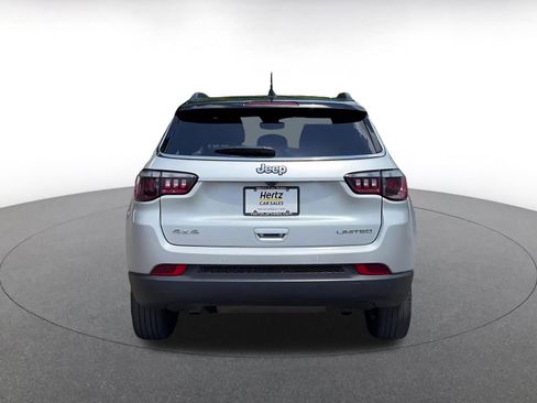 Used 2025 Jeep Compass Limited AWD/4WD image 12
