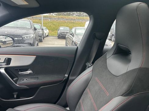 Used 2025 Mercedes-Benz CLA 250 4MATIC image 29