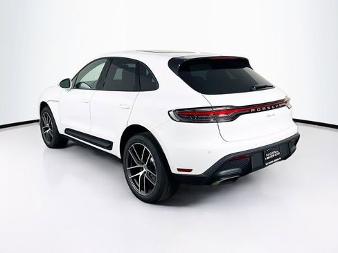 New 2026 Porsche Macan image 3