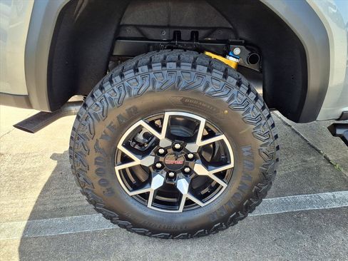 Used 2026 GMC Canyon AT4X image 26