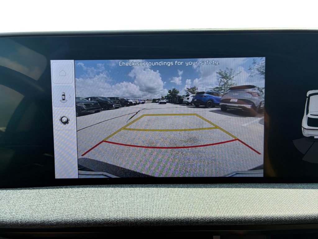 Used 2024 Kia EV6 Light AWD/4WD image 16