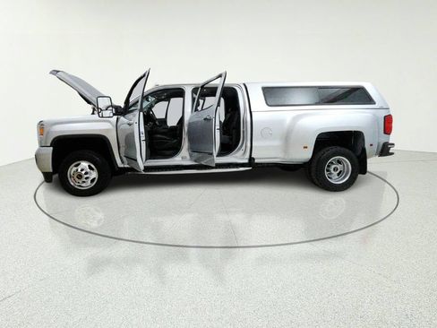 Used 2019 GMC Sierra 3500 Denali AWD/4WD image 11