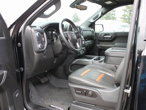 Used 2020 GMC Sierra 1500 AT4 w/ AT4 Premium Package image 12