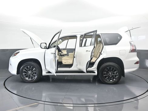 Used 2023 Lexus GX 460 Premium image 81