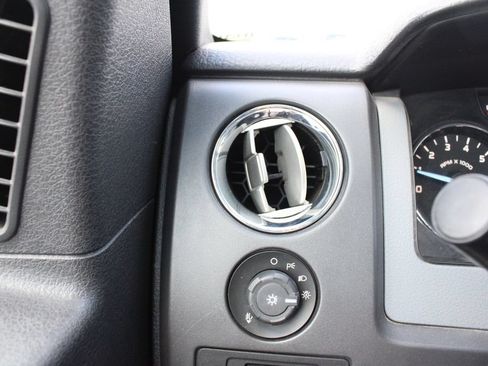 Used 2011 Ford F150 XLT AWD/4WD image 7