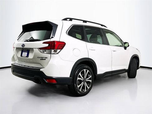 Used 2023 Subaru Forester Limited image 7