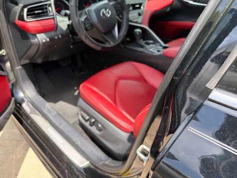 Used 2024 Toyota Camry XSE FWD image 4