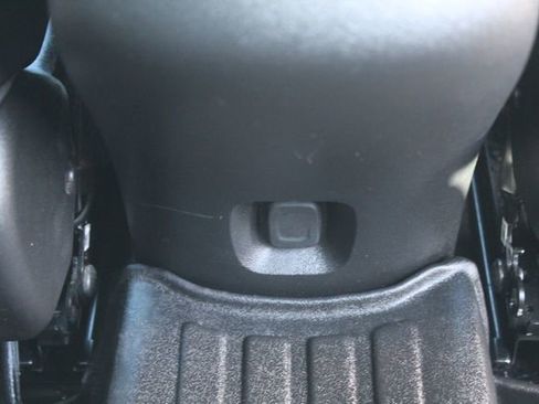 Used 2023 Chevrolet Malibu RS FWD image 15