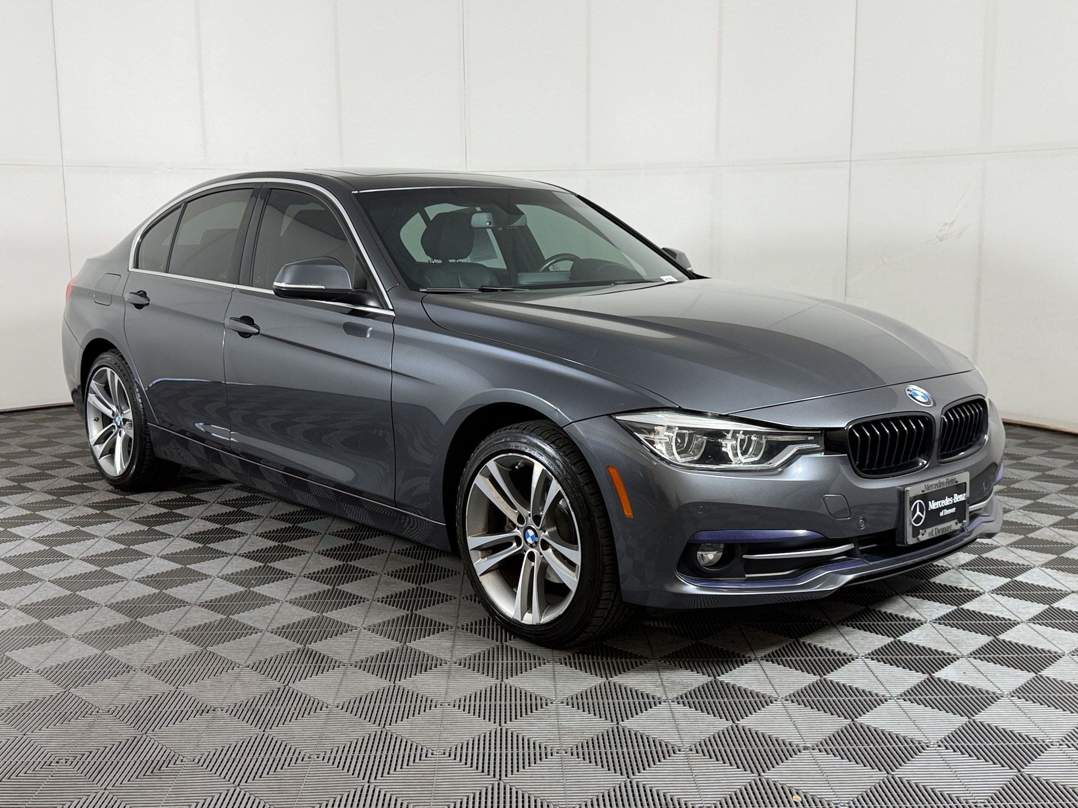 Used 2017 BMW 328d xDrive Sedan AWD/4WD image 7