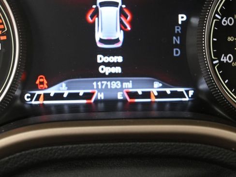Used 2016 Jeep Cherokee Limited AWD/4WD image 31