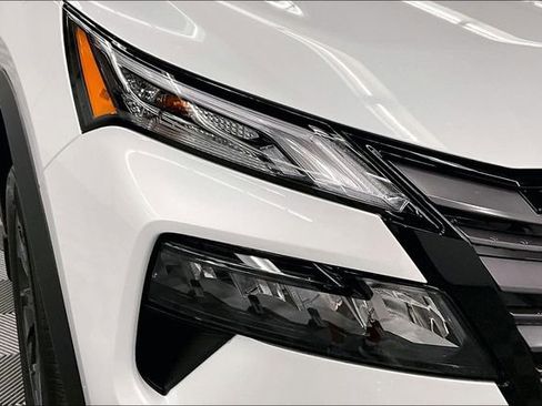 New 2026 Nissan Rogue SV FWD image 13