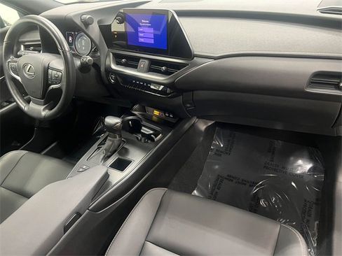 Certified 2024 Lexus UX 250h FWD image 12