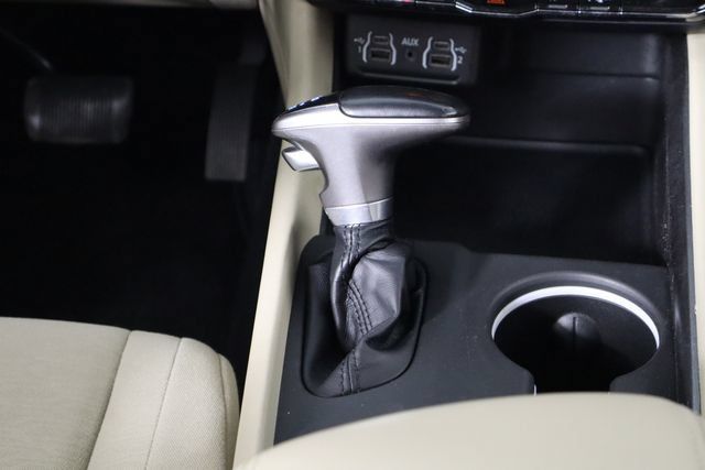 Used 2022 Dodge Durango SXT AWD/4WD image 29